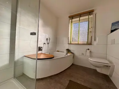 Ein Badezimmer in der Unterkunft Ferienwohnung Fichtel-STEIN