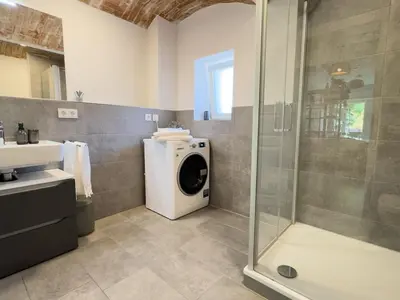 Ein Badezimmer in der Unterkunft Zentrales Wohlfühlapartment nahe dem Hofgarten
