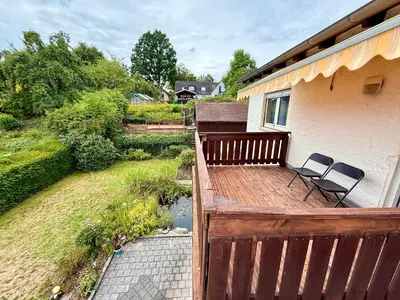 Ein Garten an der Unterkunft Family Apartment Bayreuth Festspielhaus