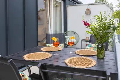Getränke in der Unterkunft Tropengeflüster Penthouse in Hof, Whirlpool, Balkon, Webergrill, Digital Checkin, Parkplatz, Wlan330Mbit