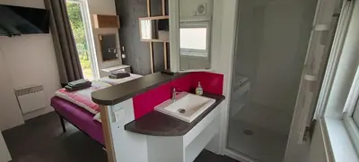 Küche/Küchenzeile in der Unterkunft Modernes Mobilheim am Murner See