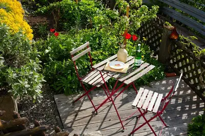 Ein Garten an der Unterkunft Das kleine Anders