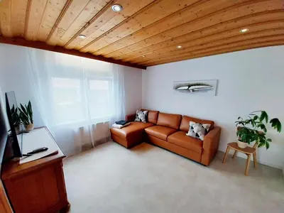 Ein Sitzbereich in der Unterkunft Gemütliche Apartments in Steinberg am See für Arbeit & Urlaub