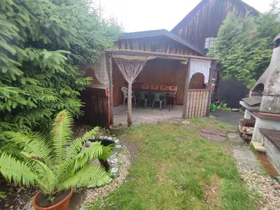 Ein Garten an der Unterkunft FerienHaus 