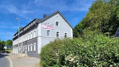 Das Gebäude in dem sich die Ferienwohnung befindet