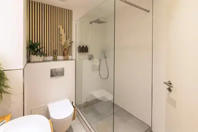 Ein Badezimmer in der Unterkunft EssenzApartment Hof, 24h Checkin, Parkplatz, WLan300Mbit