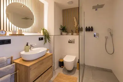 Ein Badezimmer in der Unterkunft EssenzApartment Hof, 24h Checkin, Parkplatz, WLan300Mbit
