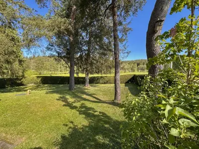 Ein Garten an der Unterkunft Rehberg Hütte