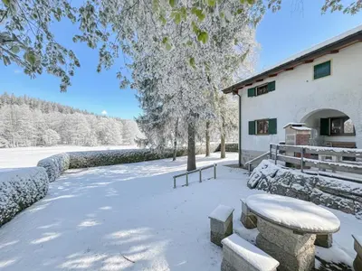 Rehberg Hütte im Winter