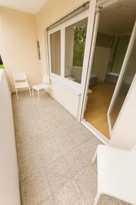 Ein Balkon oder eine Terrasse in der Unterkunft SUNNYHOME Monteurwohnungen und Apartments in Weiden