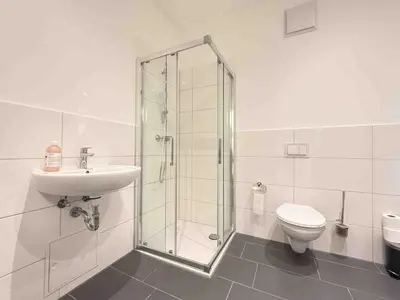 Ein Badezimmer in der Unterkunft AM1237 moderne Monteurwohnung mit Balkon