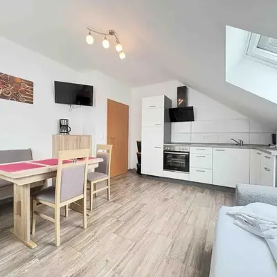 STB114 moderne Monteurwohnung