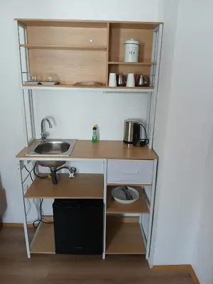 Küche/Küchenzeile in der Unterkunft 2-Bett Zimmer