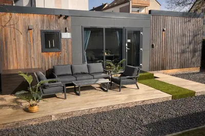 Ein Garten an der Unterkunft Tiny House mit Terrasse und Garten in Altstadtnähe inkl Parkplatz