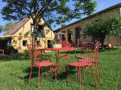 Ein Garten an der Unterkunft old shepherd's house