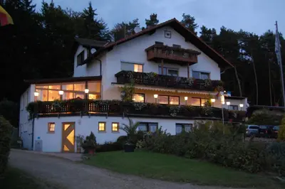 Das Gebäude in dem sich das Hotel befindet
