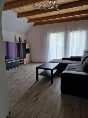 Ein Sitzbereich in der Unterkunft Ferienwohnung Krysanovsk