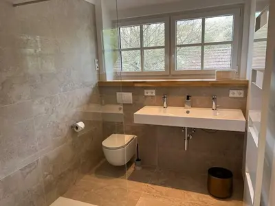 Ein Badezimmer in der Unterkunft Holiday home in Ahorntal with swimming pool
