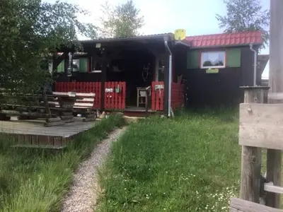 Ein Garten an der Unterkunft Wohnen in einer kleinen Wohnoase