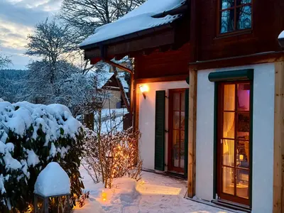 LaDolceVital im Tiroler Holzhaus mit Talblick im Winter