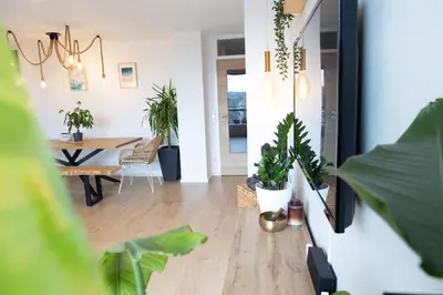 Ein Sitzbereich in der Unterkunft Moderne Maisonettewohnung