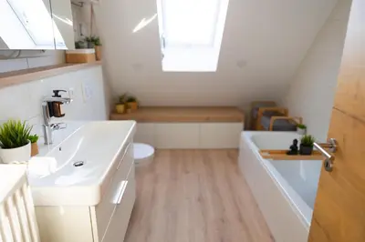 Ein Badezimmer in der Unterkunft Moderne Maisonettewohnung