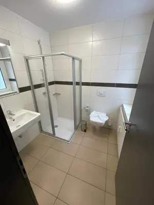 Ein Badezimmer in der Unterkunft GleisEiNS