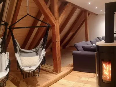Ein Sitzbereich in der Unterkunft Apartment Moderne Ferienwohnung mit Hot Tub und Fasssauna by Interhome