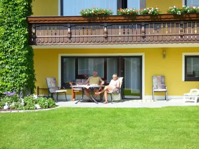 Ein Garten an der Unterkunft Apartment Komfortable Ferienwohnung mit Garten und Grill by Interhome