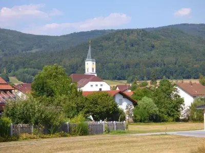 Ein allgemeiner Bergblick oder ein Berglick von der Ferienwohnung aus