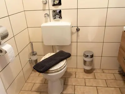 Ein Badezimmer in der Unterkunft Apartment Großzügiges Ferienstudio für zwei Personen by Interhome