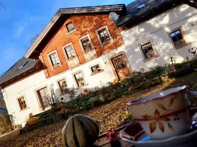 Das Gebäude in dem sich die Ferienwohnung befindet