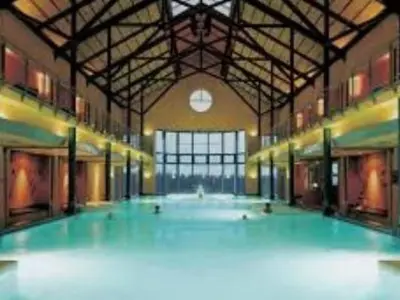 Der Swimmingpool an oder in der Nähe von Apartment Fewo Hirschkopf by Interhome