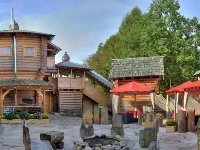 Das Gebäude in dem sich die Ferienwohnung befindet