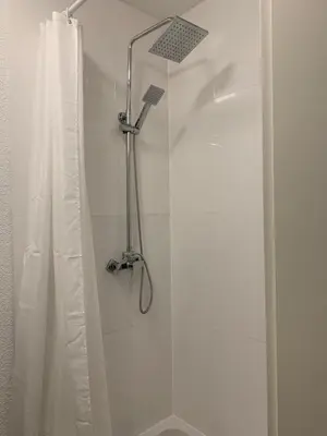 Ein Badezimmer in der Unterkunft B16 City-Apartment, zentrales City-Apartment mit 4 Betten