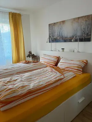 Ein Bett oder Betten in einem Zimmer der Unterkunft Frisch renovierte Privatunterkunft in Kulmbach