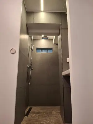 Ein Badezimmer in der Unterkunft Neu renoviertes Studio mit Traumaussicht & Natur pur