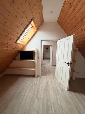 Ein Bett oder Betten in einem Zimmer der Unterkunft Zentrale Erbendorfer Studiowohnung