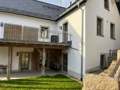 Das Gebäude in dem sich die Ferienwohnung befindet