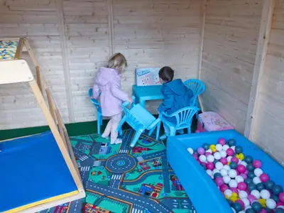 Kinder, die in der Unterkunft Seeperle Weißenstadt Haus Rudolfstein übernachten