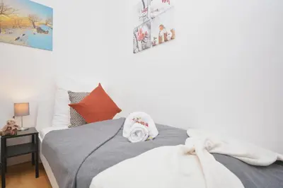 Ein Bett oder Betten in einem Zimmer der Unterkunft Kulmbach 02 - Apartment für Firmen
