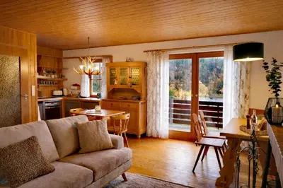 Ein Sitzbereich in der Unterkunft Haus Sommerseit'n Ruhe-Natur-Genuss