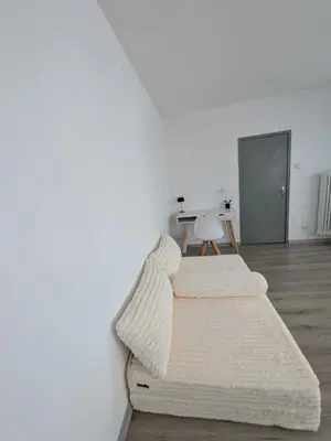 Grundriss der Unterkunft Moderne Ferienwohnung mit Balkon - 3 Minuten zum See für bis zu 4 Personen