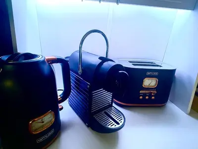 Kaffee-/Teezubehör in der Unterkunft Gemütliche Dachgeschosswohnung zur Alleinnutzung mit kl Küche & Bad