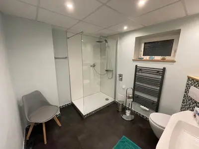 Ein Badezimmer in der Unterkunft Ferienwohnung mit Garten und Sauna, nahe Bayreuth