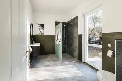 Ein Badezimmer in der Unterkunft Modernes Apartment in Mistelgau 3