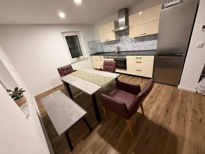 Küche/Küchenzeile in der Unterkunft Großzügige moderne 3 Zimmer Wohnung im Grünen