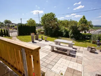 Ein Garten an der Unterkunft Apartment Am Rückerlhof - Moni by Interhome