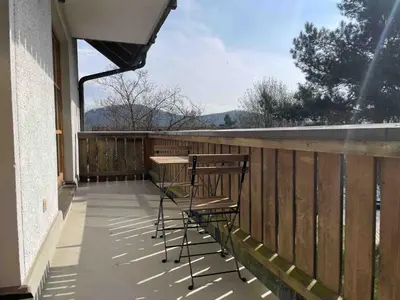 Ein allgemeiner Bergblick oder ein Berglick von der Ferienwohnung aus