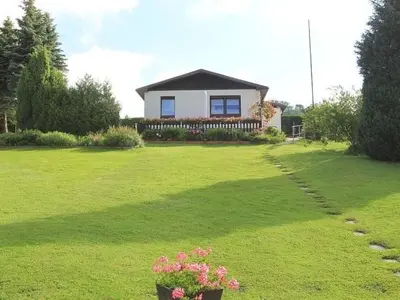 Ein Garten an der Unterkunft Holiday Home Männel by Interhome